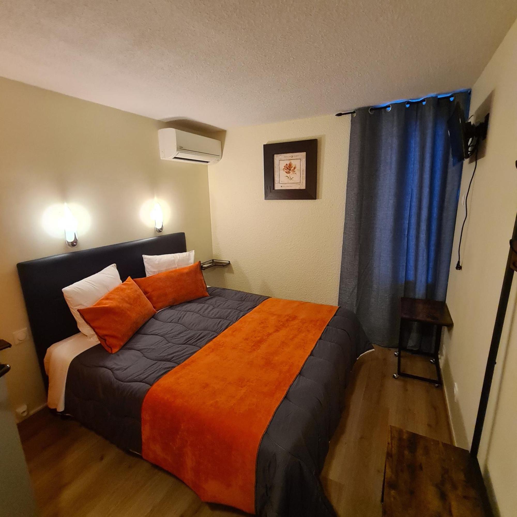 Hotel L'Etoile Aeroport - A61 Каркасон Екстериор снимка