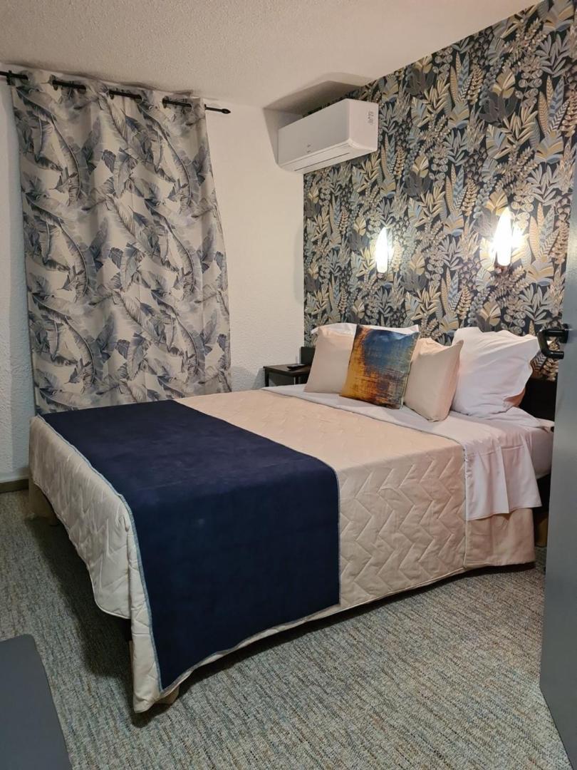 Hotel L'Etoile Aeroport - A61 Каркасон Екстериор снимка