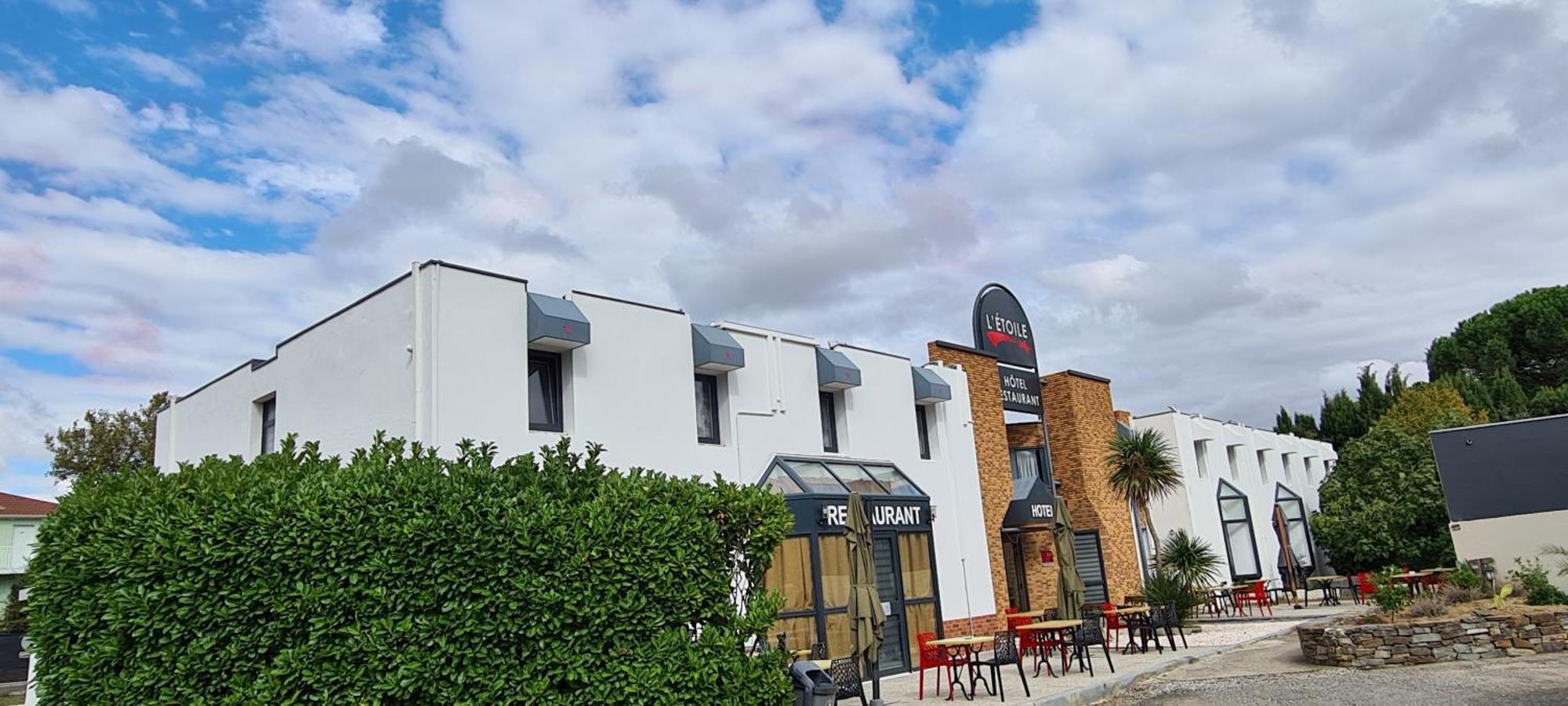Hotel L'Etoile Aeroport - A61 Каркасон Екстериор снимка