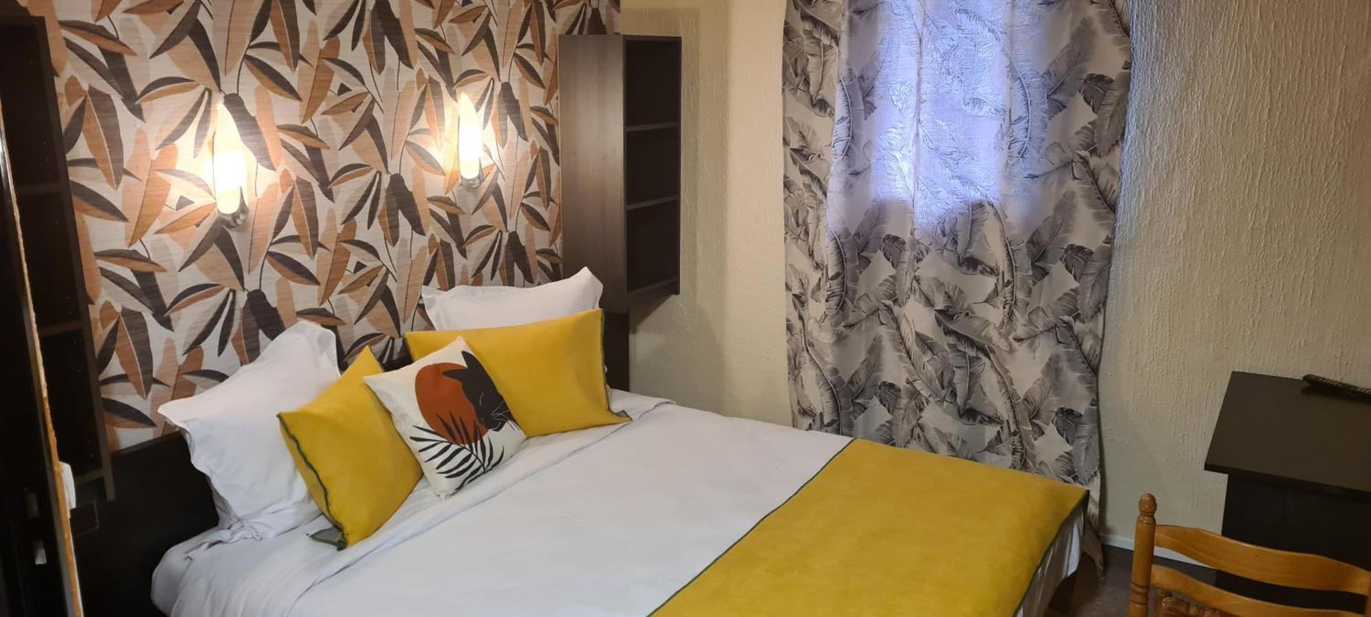 Hotel L'Etoile Aeroport - A61 Каркасон Екстериор снимка