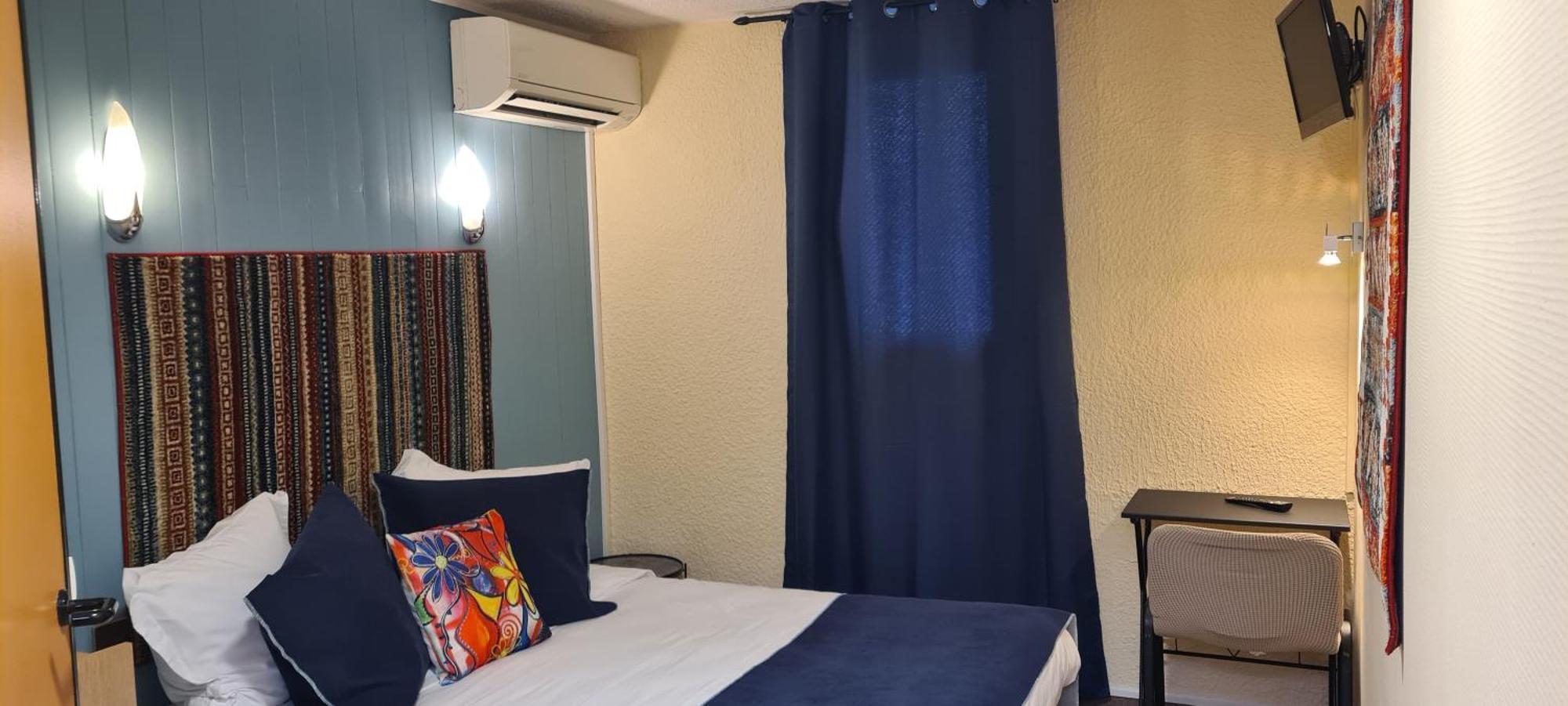 Hotel L'Etoile Aeroport - A61 Каркасон Екстериор снимка